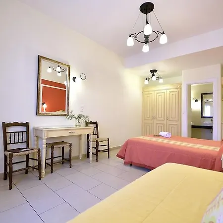 Pelican Town Hotel Mykonos Town