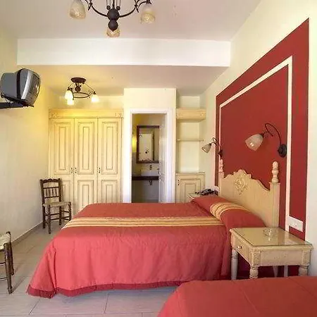 Pelican Town 2* Mykonos Town
