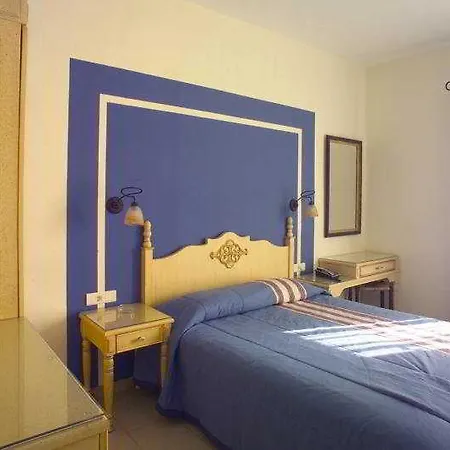 Hotel Pelican Town 2*